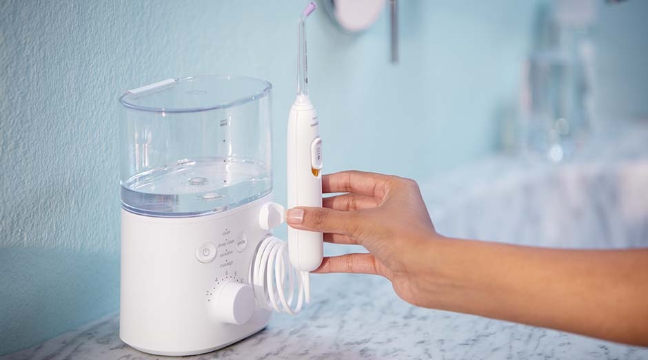 Ústní sprcha Philips Sonicare Power Flosser HX3911/40 bílá Ústní sprcha Philips Sonicare Power Flosser HX3911/40 bílá