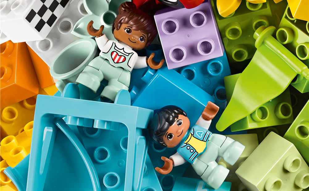 Stavebnice LEGO® DUPLO® 10914 Velký box s kostkami Všechny dílky lze po hraní uložit do zeleného boxu a stavebnici postupně doplňovat o další sady.