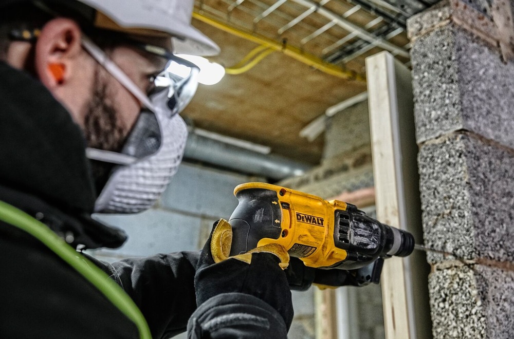 Kladivo Dewalt D25133K DWTD25133KQS_02