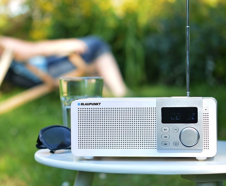 Radiopřijímač Blaupunkt PP14BT dřevo Radiopřijímač Blaupunkt PP14BT dřevo