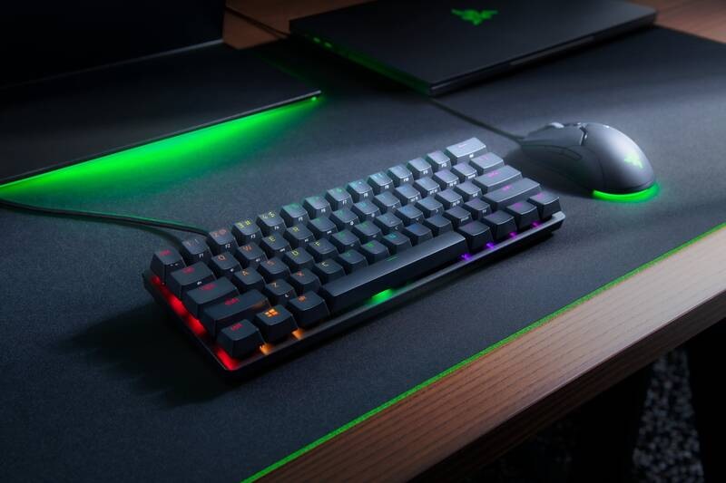 Klávesnice Razer Huntsman Mini (Purple Switch) - US Layout černá Klávesnice Razer Huntsman Mini (Purple Switch) - US Layout černá