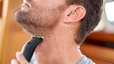 Zastřihovač vousů Philips OneBlade QP6510/60 černý