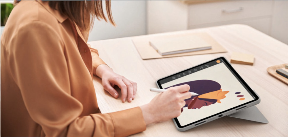 Pouzdro na tablet Logitech Combo Touch na Apple iPad Pro 12.9" (5. gen.) US béžové Pouzdro na tablet Logitech Combo Touch na Apple iPad Pro 12.9" (5. gen.) US béžové