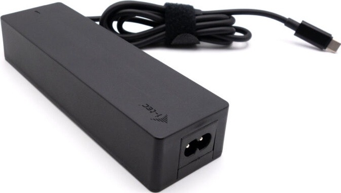 Černý 100W napájecí adaptér i-tec s připojeným USB-C kabelem.