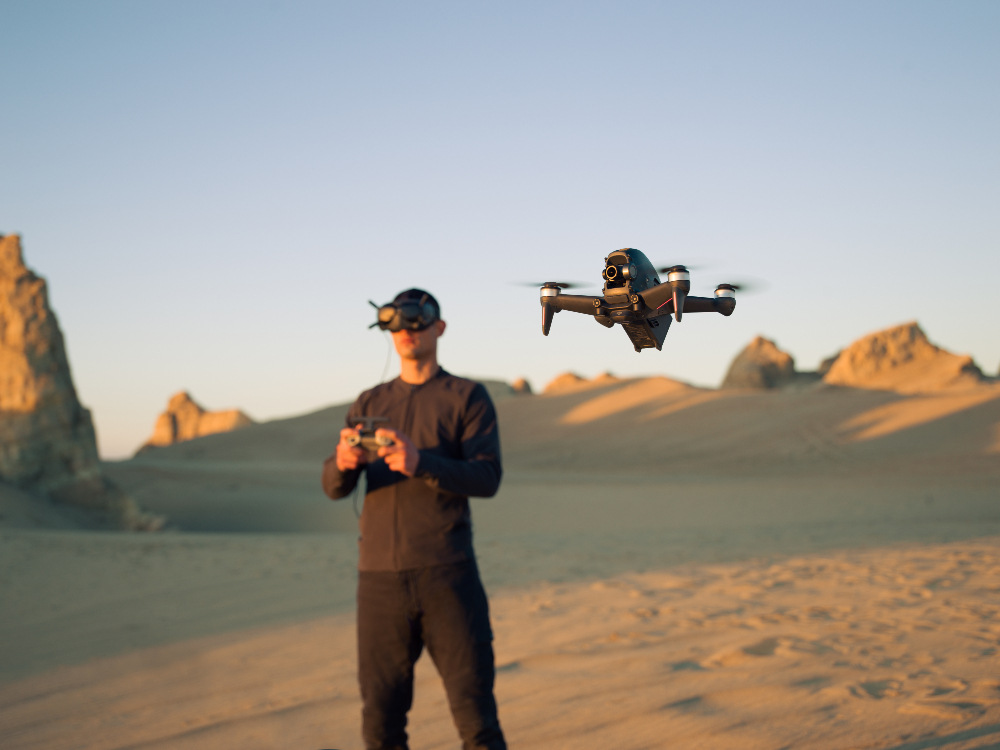 Dron DJI FPV Combo šedý