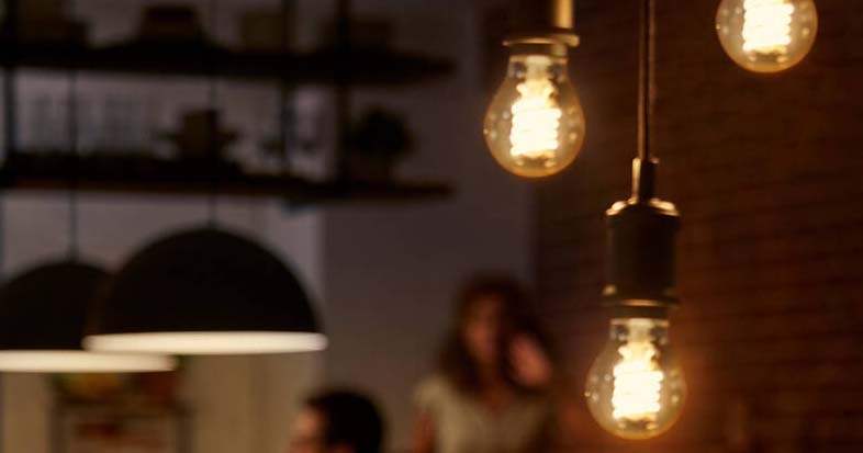 Chytrá žárovka Philips Hue Bluetooth 7W, E27, White