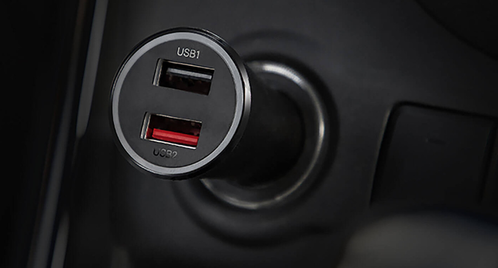 Adaptér do auta Xiaomi Mi 37W DualPort Car Charger černý Adaptér do auta Xiaomi Mi 37W DualPort Car Charger černý