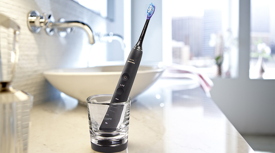 Zubní kartáček Philips Sonicare 9400 DiamondClean HX9917/89 černý Philips HX9917/89 Sonicare 9400 DiamondClean
