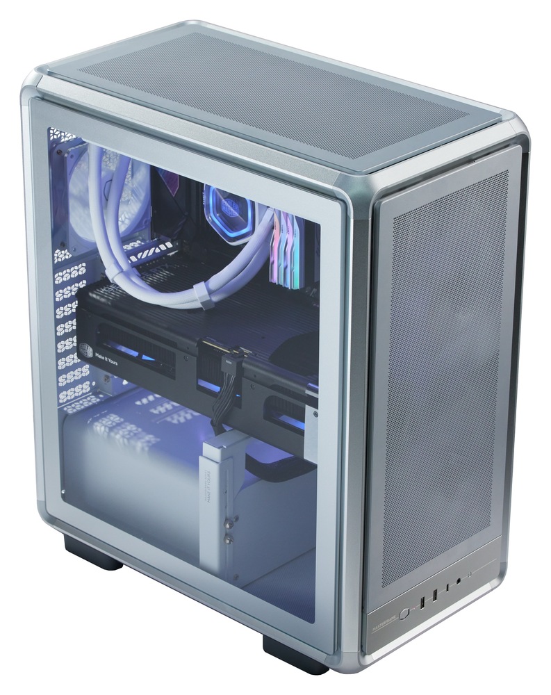 Case Cooler Master MasterFrame 500 Mesh stříbrná Pohled do počítačové skříně přes transparentní boční sklo.