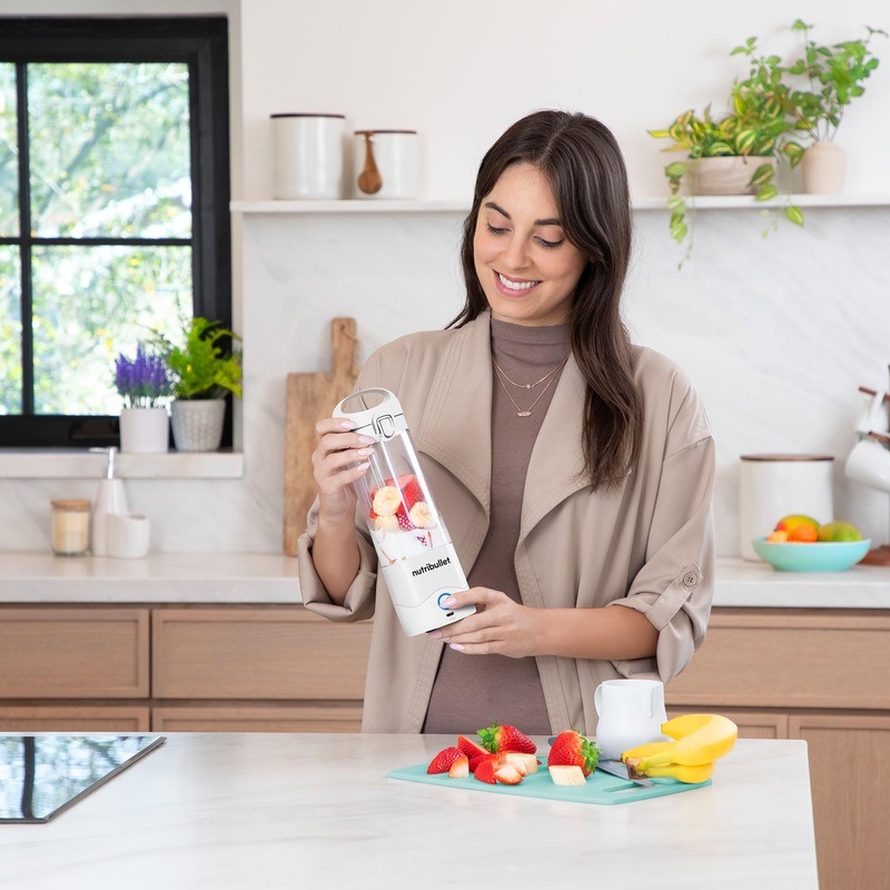 Stolní mixér Nutribullet Portable NBP003W bílý