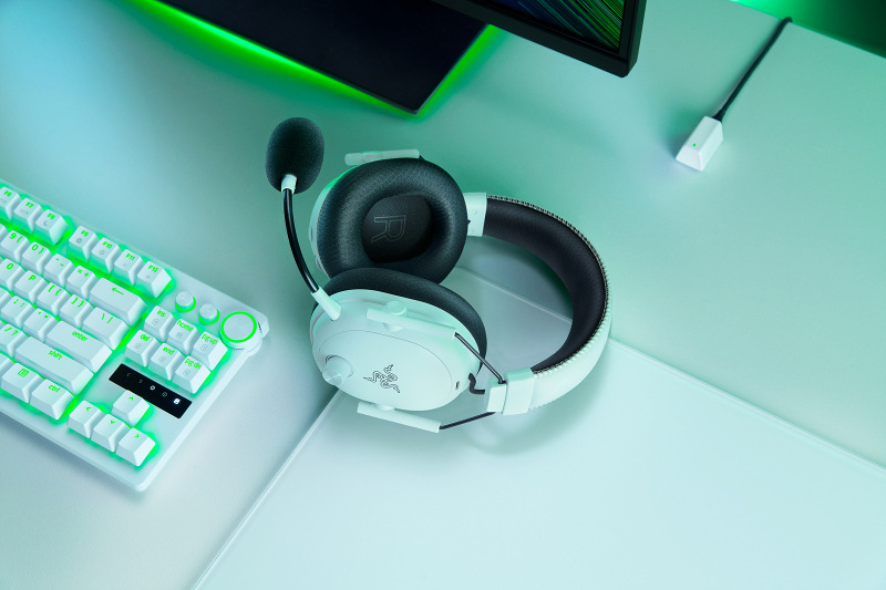 Headset Razer BlackShark V3 Pro bílý