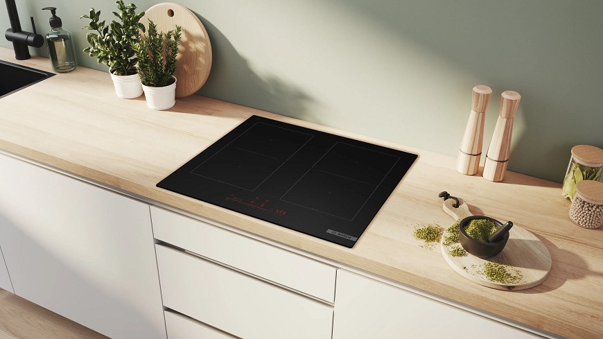 Indukční varná deska Bosch Serie 6 PVQ61CHB1E Matt Design černá