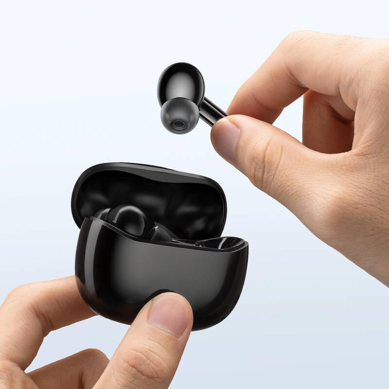 Anker Soundcore R100