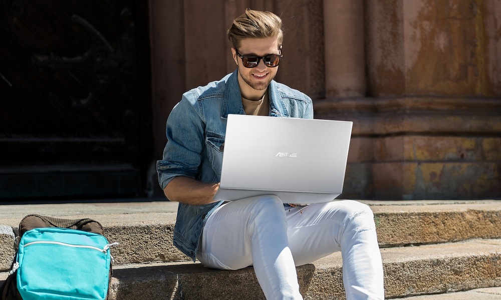 ASUS VivoBook M712DA