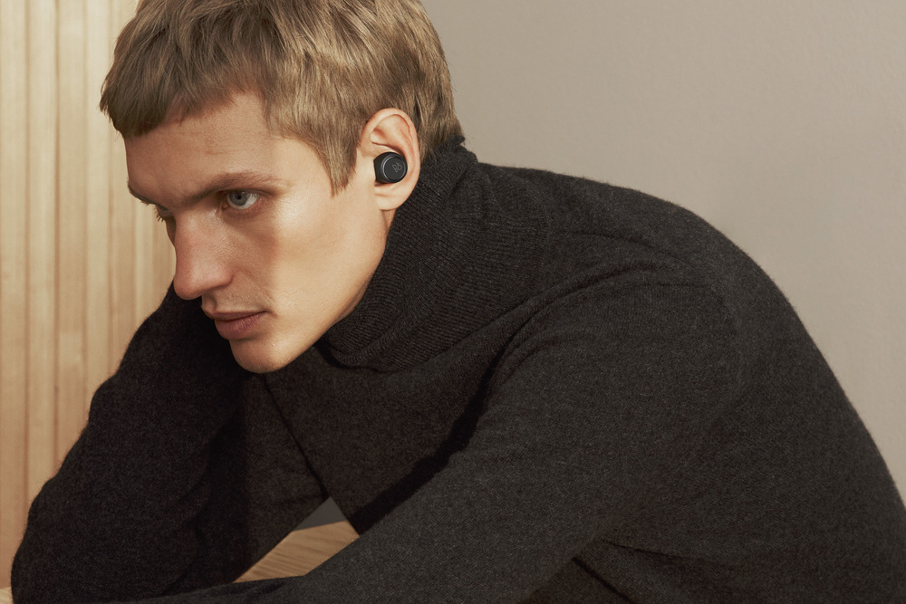 Sluchátka Bang & Olufsen Beoplay E8 3rd Gen černá Sluchátka Bang & Olufsen Beoplay E8 3rd Gen černá