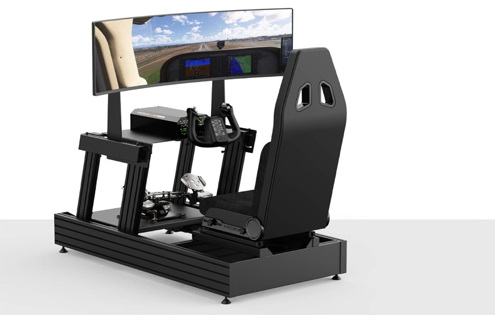 Základna Moza Racing AY210 (PC) hliník Moza Racing AY210 zaujme i univerzální montáží
