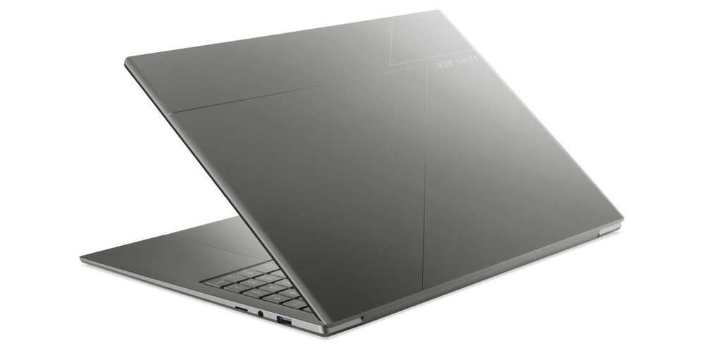 Pootevřený notebook Acer Swift 16 AI (SF16-71T-92X4) zezadu