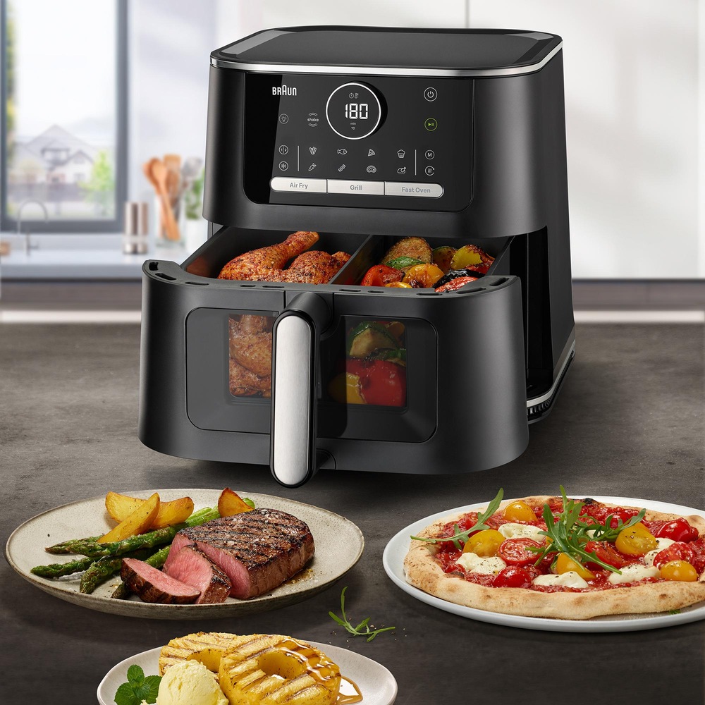 Fritéza horkovzdušná Braun MultiFry 7 HF7076BK černá Pootevřená fritéza Braun Multifry 7 HF7076BK plná jídla