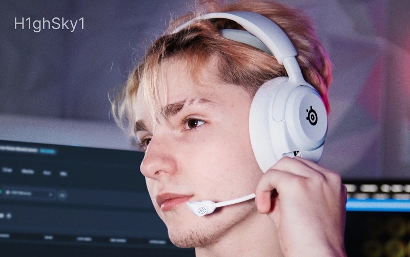 Headset SteelSeries Arctis Nova 5X Wireless bílý