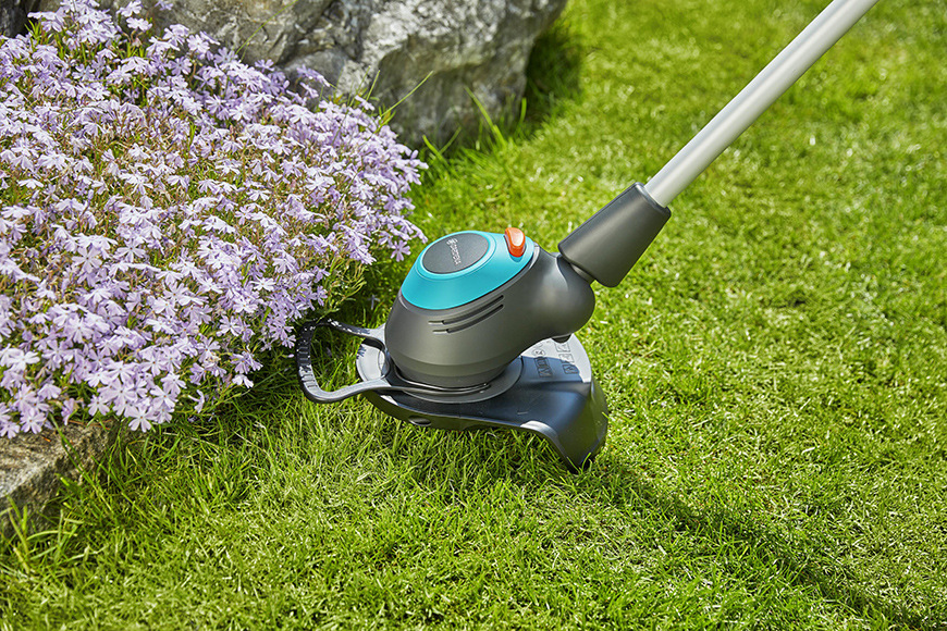 Strunová sekačka Gardena EasyCut 450/25 Strunová sekačka Gardena EasyCut 450/25