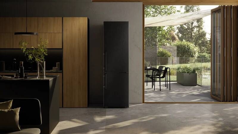 Chladnička s mrazničkou Liebherr Prime CBNbsa20 575i černá