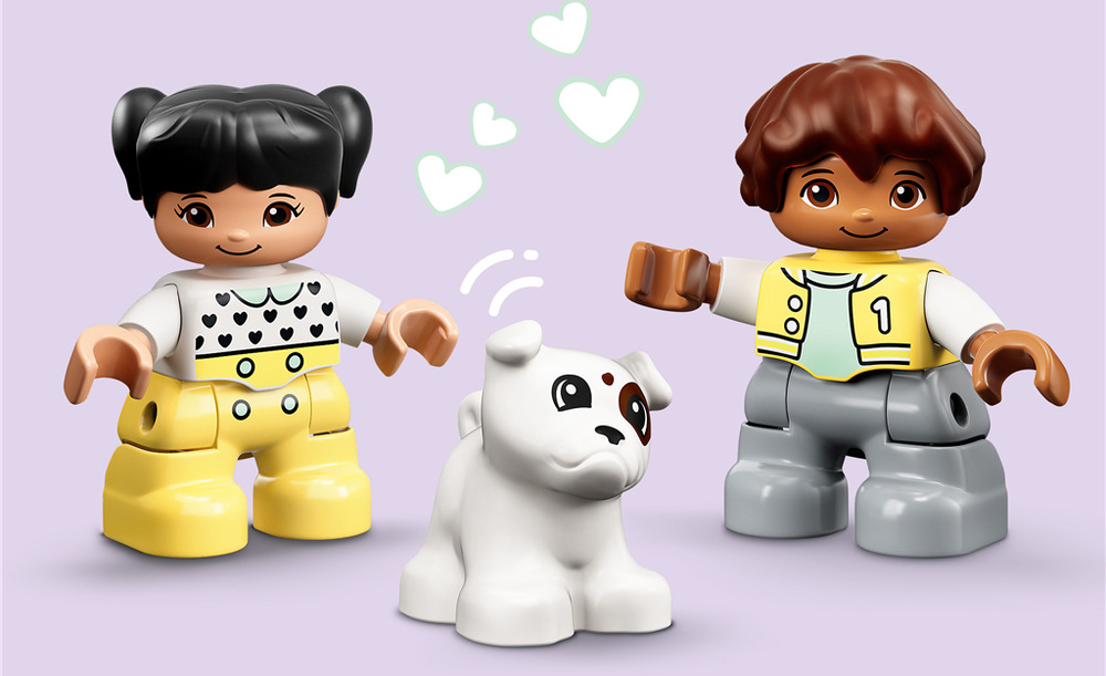 Stavebnice LEGO® DUPLO® 10954 Vláček s čísly – Učíme se počítat Barevné kostky a figurky chlapce, dívky a pejska otevírají dětem prostor pro vymýšlení vlastních příběhů.