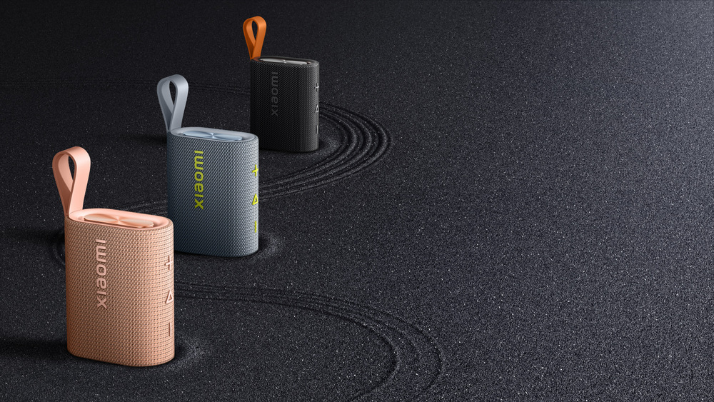 Pohled na 3 barevné varianty reproduktoru Xiaomi Pocket