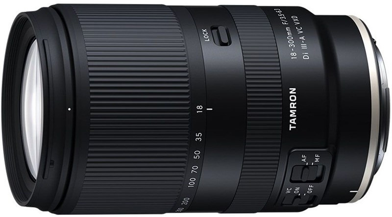 Tamron 18–300 mm f/3.5–6.3 Di III-A VC VXD (Canon RF), černá