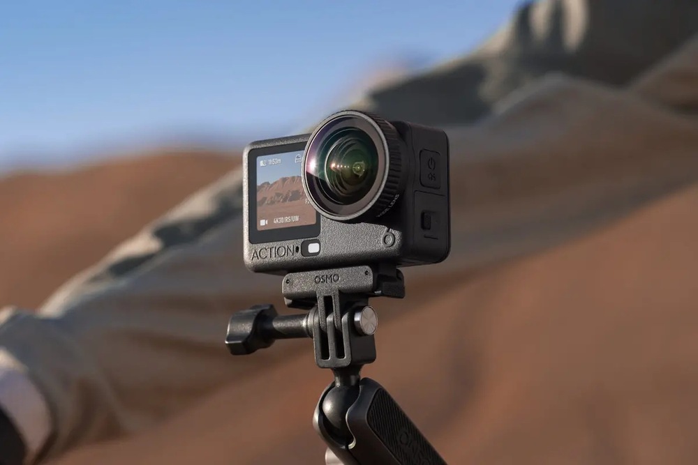 Objektiv DJI Osmo Action 6 FOV Boost Lens černý Akční kamera s nasazeným širokoúhlým sklem Osmo Action 6 FOV Boost Lens