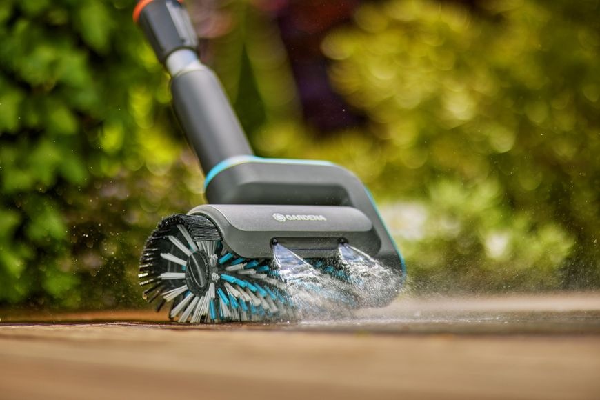Čistič Gardena AquaBrush Universal 04/18V P4A (s baterií)
