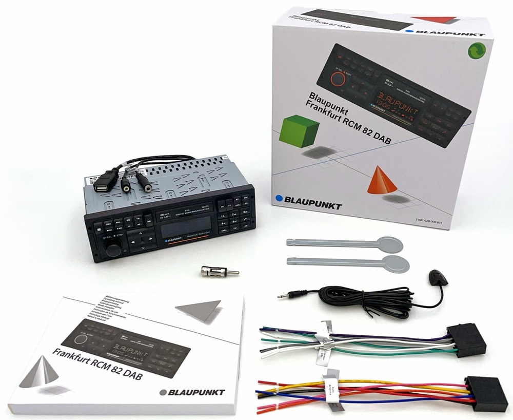 Autorádio Blaupunkt Frankfurt RCM 82 DAB černé Autorádio Blaupunkt Frankfurt RCM 82 DAB s příslušenstvím