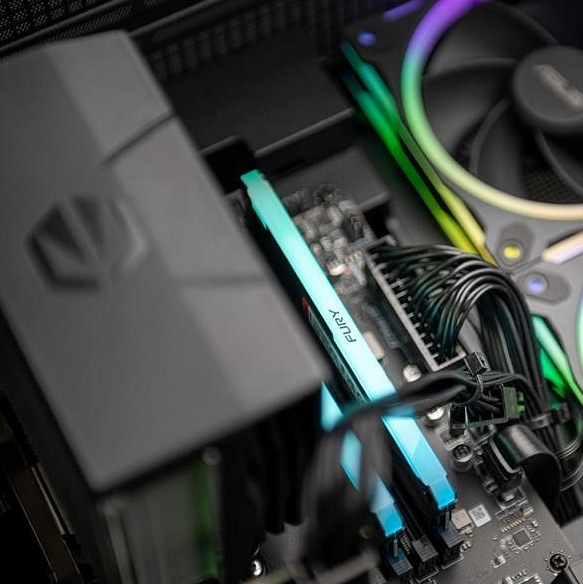 Herní počítač Lynx Challenger Ryzen 7 černý Lynx Challenger dodává sílu 650W zdroj