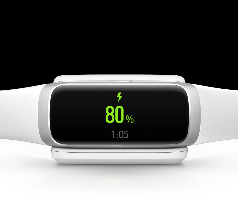 Fitness náramek Samsung Galaxy Fit stříbrná