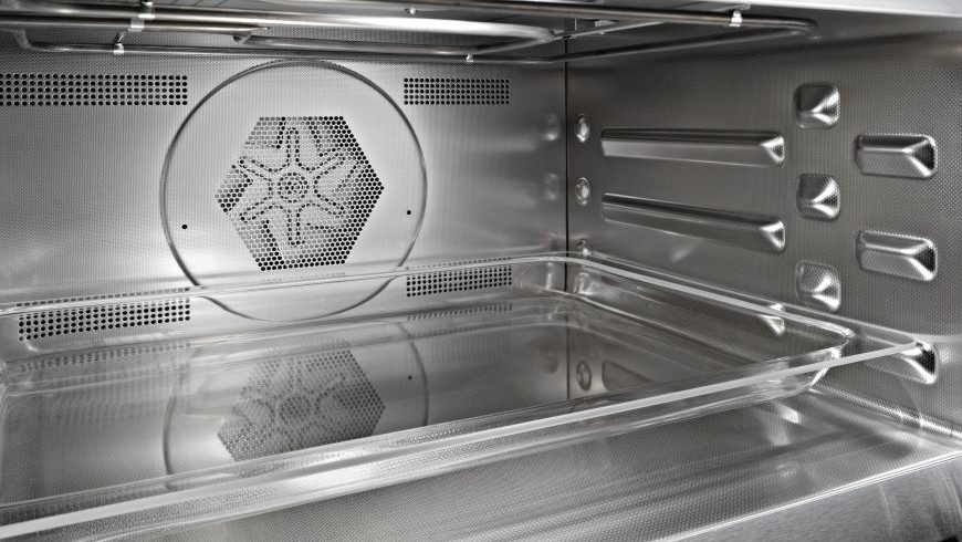 Kompaktní trouba Miele H 7145 BM černá