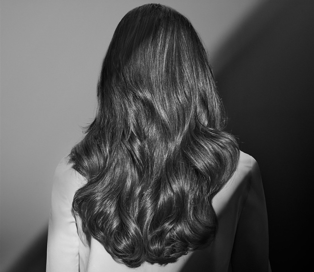 Vlasový kartáč Rowenta UB572LE0 x Karl Lagerfeld UB572LE0 Powerbrush černý Vlasový kartáč Rowenta UB572LE0 x Karl Lagerfeld UB572LE0 Powerbrush černý