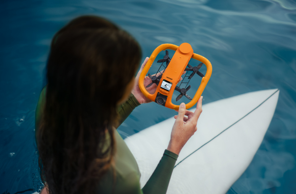 HOVERAir AQUA je odolný dle IP67