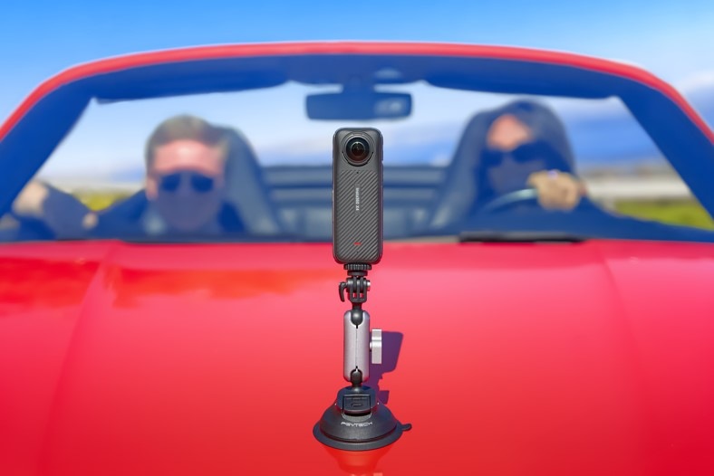 Outdoorová kamera Insta360 X4 černá