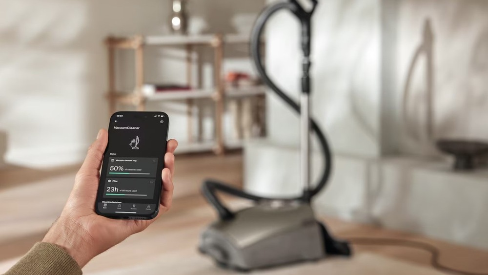 Podlahový vysavač Miele Guard L1 Comfort titanový