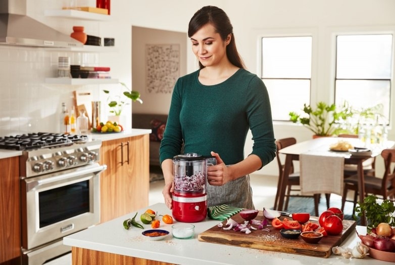 Kuchyňský robot KitchenAid 5KFCB519EER červený