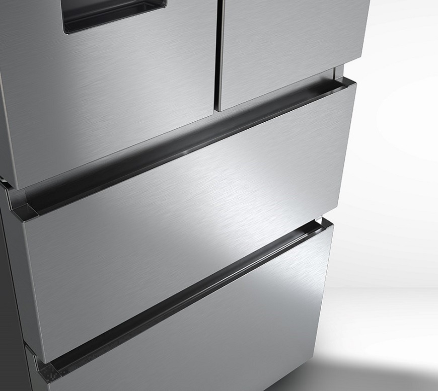 Americká chladnička Hisense RF632N4WIE1, šedá, elegantní design