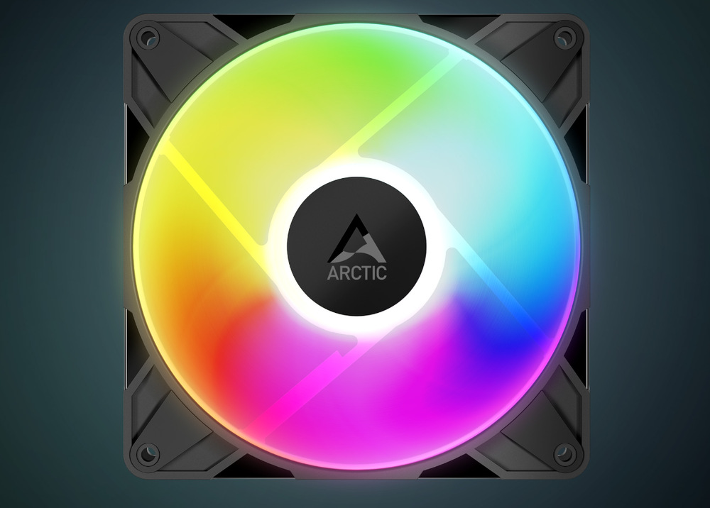 Arctic Cooling P14 Pro ARGB má i 12 adresovatelných LED