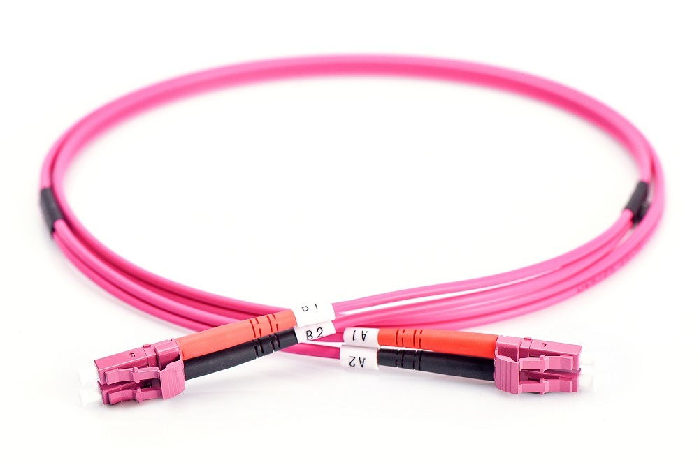 Kabel Digitus Optic Patch, LC / LC, Multimode, OM4, 50/125 µ, 5m růžový Kabel Digitus Optic Patch, LC / LC, Multimode, OM4, 50/125 µ, 5m růžový