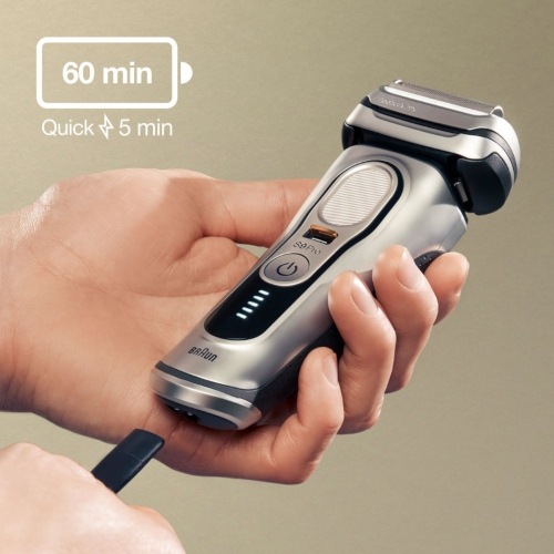 Holicí strojek Braun Series 9 PRO 9467cc SILVER Braun Series 9 PRO 9467cc, stříbrná