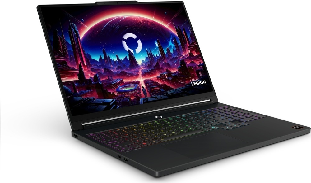 Pohled šikmo na pravou stranu notebooku Lenovo Legion 5