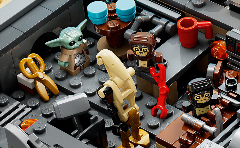 Vesmírná loď se 701 dílky měří 25 cm a díky aplikaci LEGO Builder se snadno staví i prohlíží.