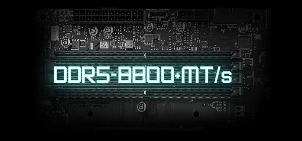 Základní deska MSI B860M GAMING PLUS WIFI Detail základní desky počítače se dvěma sloty pro paměť RAM. Text „DDR5-8800+ MT/s“ jasně svítí neonově modře.
