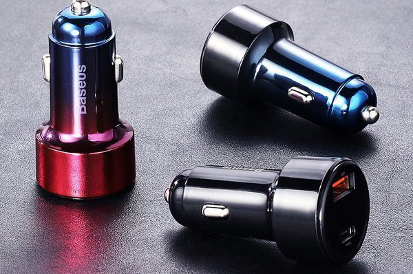 Adaptér do auta Baseus Magic 2x USB, 45 W, 6 A, s displejem černý