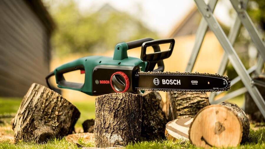 Řetězová pila Bosch UniversalChain 35 Řetězová pila Bosch UniversalChain 35