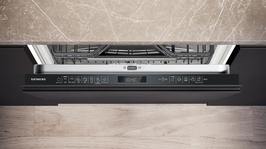 Myčka nádobí Siemens iQ500 SN65ZX17CE Zeolith® Detailní záběr na ovládací panel myčky Siemens SN65ZX17CE