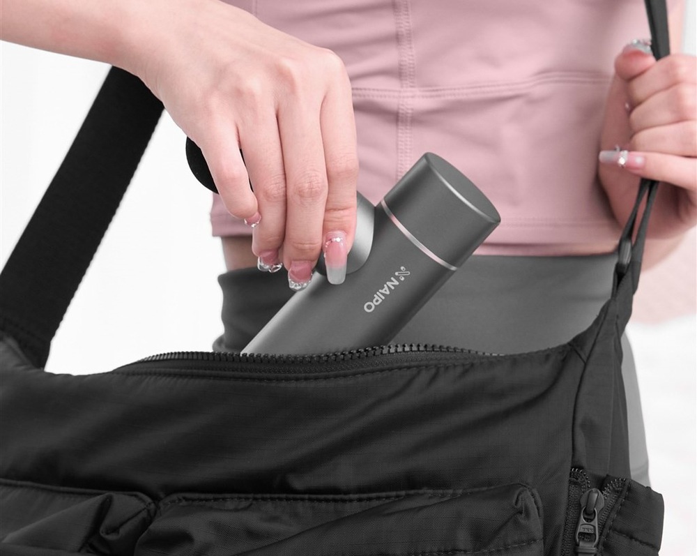 Masážní pistole NAIPO NPMGUN-J11 Mini šedá Masážní pistole NAIPO NPMGUN-J11 Mini šedá